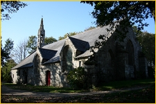 Chapelle de trémalo à la lisières du bois d'amour